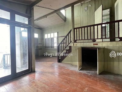 For rent: Land with buildings. Soi Aree Samphan 7, area 155 sq m., excellent location, Bangkok, Thailand For rent: Land with buildings. Soi Aree Samphan 7, area 155 sq m., excellent location, Bangkok, Thailand