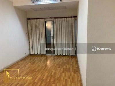 The Waterford Diamond Tower Sukhumvit, Bangkok, Thailand The Waterford Diamond Tower Sukhumvit, Bangkok, Thailand