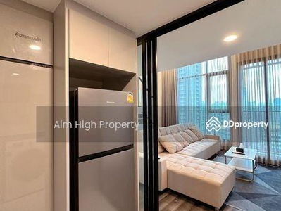 KnightsBridge Space Rama 9, Bangkok, Thailand KnightsBridge Space Rama 9, Bangkok, Thailand