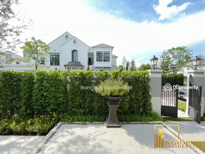 Nantawan Rama 9 New Krungthepkreetha, Bangkok, Thailand Nantawan Rama 9 New Krungthepkreetha, Bangkok, Thailand