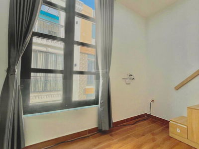 Hoang Hoa Tham Street, Vietnam Hoang Hoa Tham Street, Vietnam