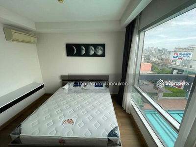 Thru Thonglor, Bangkok, Thailand Thru Thonglor, Bangkok, Thailand