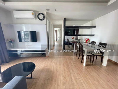 Thru Thonglor, Bangkok, Thailand Thru Thonglor, Bangkok, Thailand