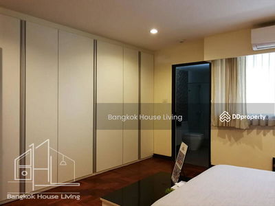 Charan Mansion, Bangkok, Thailand Charan Mansion, Bangkok, Thailand