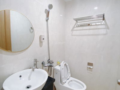 Tran Bach Dang Street, Vietnam Tran Bach Dang Street, Vietnam