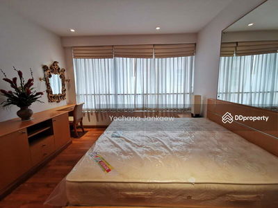 Langsuan Ville, Bangkok, Thailand Langsuan Ville, Bangkok, Thailand