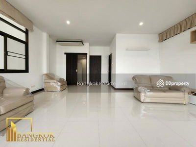 3 Bedroom Townhouse in Sukhumvit 71, Phra Khanong, Bangkok, Thailand 3 Bedroom Townhouse in Sukhumvit 71, Phra Khanong, Bangkok, Thailand