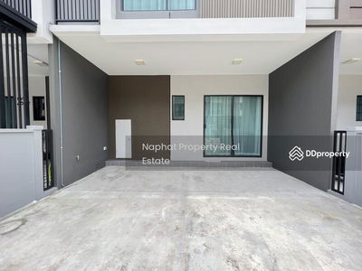 Pleno Phaholyothin-Rangsit, Pathum Thani, Thailand Pleno Phaholyothin-Rangsit, Pathum Thani, Thailand