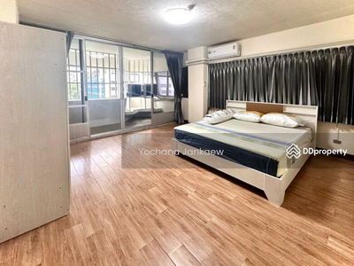 Pikul Place, Bangkok, Thailand Pikul Place, Bangkok, Thailand