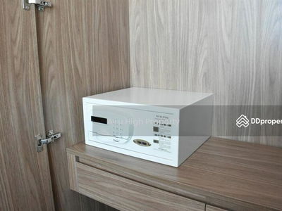 Park Origin Phrom Phong, Bangkok, Thailand Park Origin Phrom Phong, Bangkok, Thailand