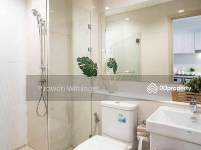 Life One Wireless, Bangkok, Thailand Life One Wireless, Bangkok, Thailand