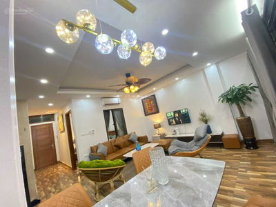 Ho Tung Mau Street, Vietnam Ho Tung Mau Street, Vietnam