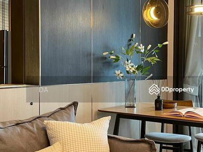 Life One Wireless, Bangkok, Thailand Life One Wireless, Bangkok, Thailand