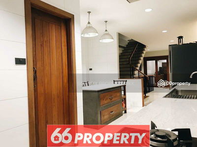 Townhouse for Rent, Bangkok, Thailand Townhouse for Rent, Bangkok, Thailand