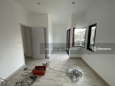 Baanfah Townee Pinklao-Sai 5, Nakhon Pathom, Thailand Baanfah Townee Pinklao-Sai 5, Nakhon Pathom, Thailand