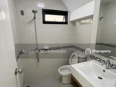 Baanfah Townee Pinklao-Sai 5, Nakhon Pathom, Thailand Baanfah Townee Pinklao-Sai 5, Nakhon Pathom, Thailand