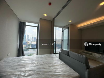 Siamese Exclusive Queens, Bangkok, Thailand Siamese Exclusive Queens, Bangkok, Thailand