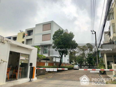 Home Place Sukhumvit 71, Bangkok, Thailand Home Place Sukhumvit 71, Bangkok, Thailand