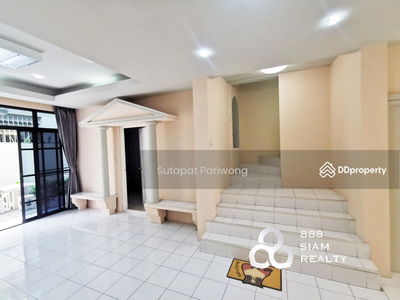 Moo Baan Chicha Castle, Bangkok, Thailand Moo Baan Chicha Castle, Bangkok, Thailand