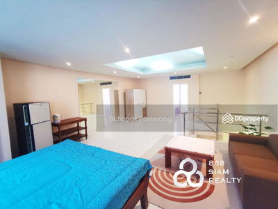 Moo Baan Chicha Castle, Bangkok, Thailand Moo Baan Chicha Castle, Bangkok, Thailand