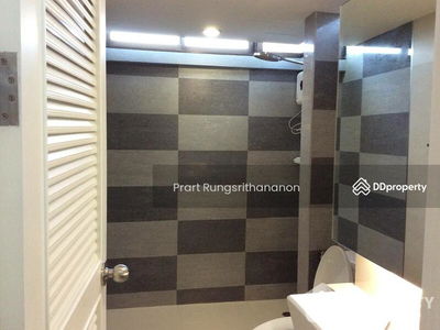 Supalai Place Sukhumvit 39, Bangkok, Thailand Supalai Place Sukhumvit 39, Bangkok, Thailand