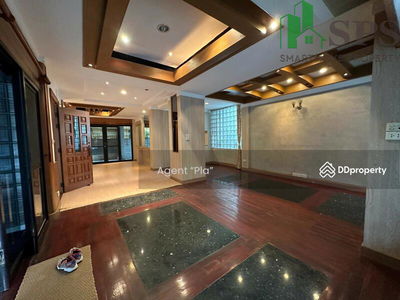 Single house for rent in Soi Ekkamai. (SPSAM871), Bangkok, Thailand Single house for rent in Soi Ekkamai. (SPSAM871), Bangkok, Thailand