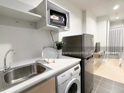 Metro Sky Wutthakat, Bangkok, Thailand Metro Sky Wutthakat, Bangkok, Thailand