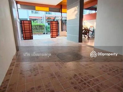 Nonthara 2, Nonthaburi, Thailand Nonthara 2, Nonthaburi, Thailand