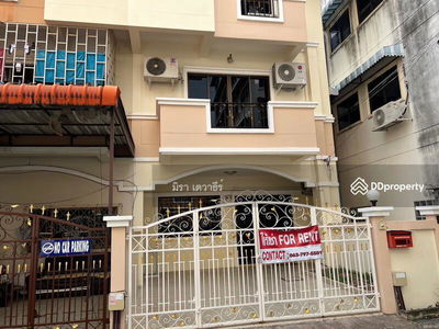 Townhome for rent three-storey. On Pattaya Sai3 Road., Chon Buri, Thailand Townhome for rent three-storey. On Pattaya Sai3 Road., Chon Buri, Thailand