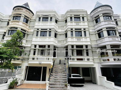 Moo Baan Chicha Castle, Bangkok, Thailand Moo Baan Chicha Castle, Bangkok, Thailand