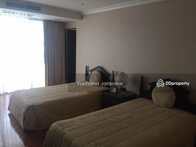 Hawaii Tower, Bangkok, Thailand Hawaii Tower, Bangkok, Thailand