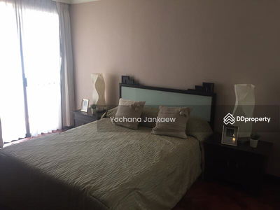 Hawaii Tower, Bangkok, Thailand Hawaii Tower, Bangkok, Thailand