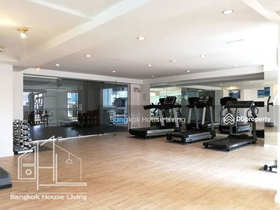 Royal Castle Sukhumvit, Bangkok, Thailand Royal Castle Sukhumvit, Bangkok, Thailand