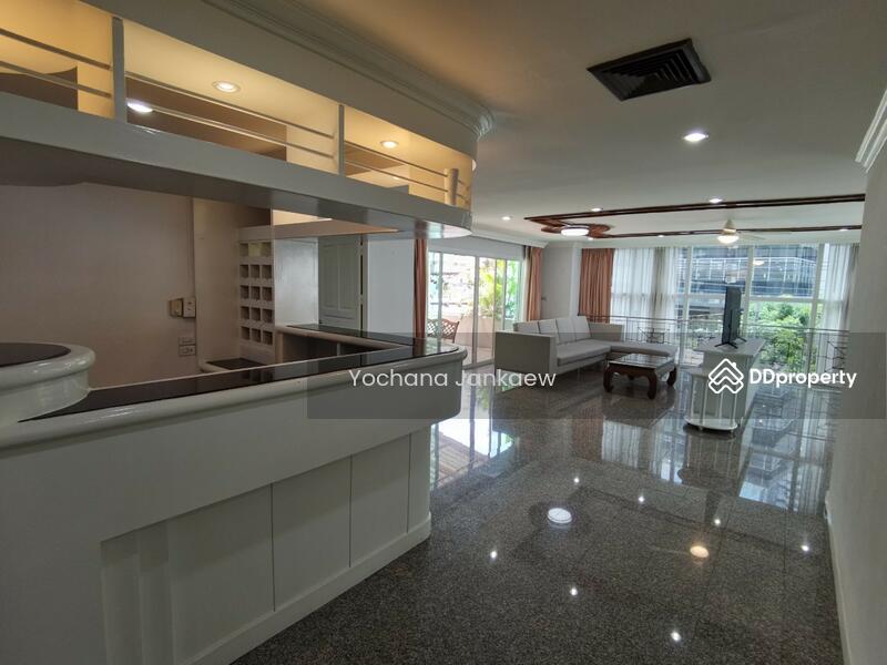 Mitr Mansion, Bangkok, Thailand Mitr Mansion, Bangkok, Thailand