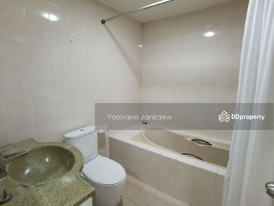 Mitr Mansion, Bangkok, Thailand Mitr Mansion, Bangkok, Thailand