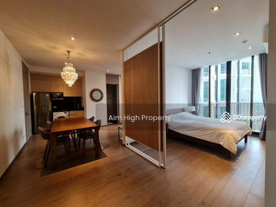 Park Origin Phrom Phong, Bangkok, Thailand Park Origin Phrom Phong, Bangkok, Thailand