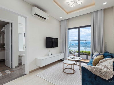 The Monarchy, Vietnam The Monarchy, Vietnam