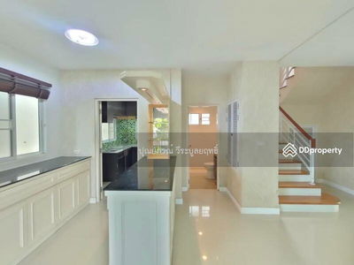 The Centro Rattanathibet, Nonthaburi, Thailand The Centro Rattanathibet, Nonthaburi, Thailand