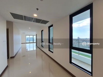 Supalai Premier Charoen Nakhon, Bangkok, Thailand Supalai Premier Charoen Nakhon, Bangkok, Thailand