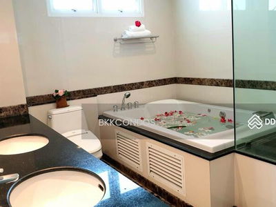 Piyathip Place, Bangkok, Thailand Piyathip Place, Bangkok, Thailand