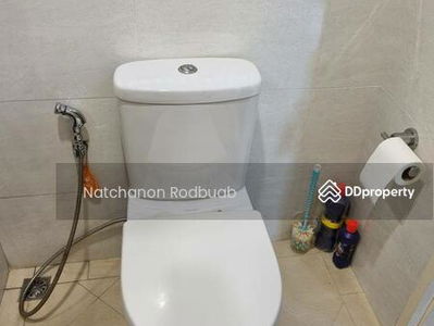 Life @ Sathorn 10, Bangkok, Thailand Life @ Sathorn 10, Bangkok, Thailand