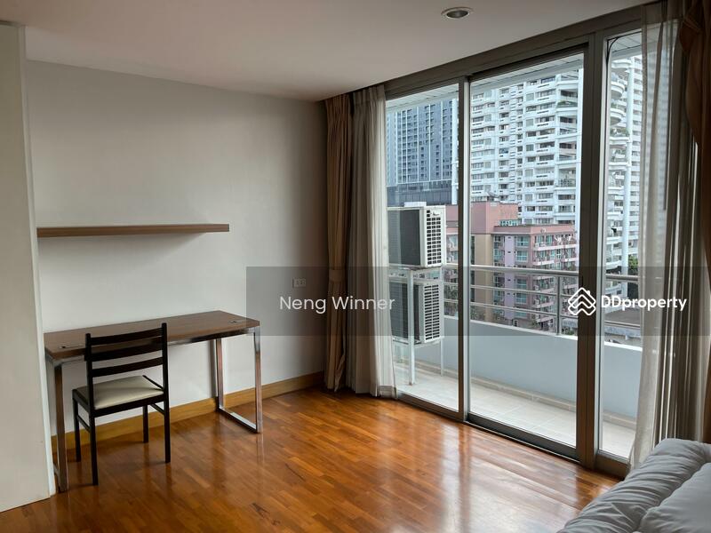 Queen's Park View, Bangkok, Thailand Queen's Park View, Bangkok, Thailand