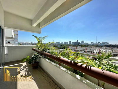 Esmeralda Apartments, Bangkok, Thailand Esmeralda Apartments, Bangkok, Thailand