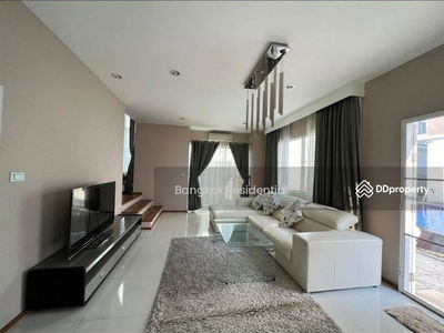 House in Compound, Bangkok, Thailand House in Compound, Bangkok, Thailand