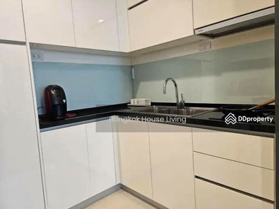 Bright Sukhumvit 24, Bangkok, Thailand Bright Sukhumvit 24, Bangkok, Thailand