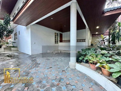 House in Compound, Bangkok, Thailand House in Compound, Bangkok, Thailand