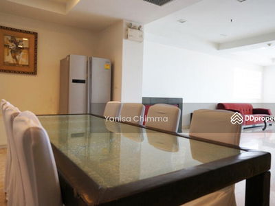 Nusasiri Grand, Bangkok, Thailand Nusasiri Grand, Bangkok, Thailand