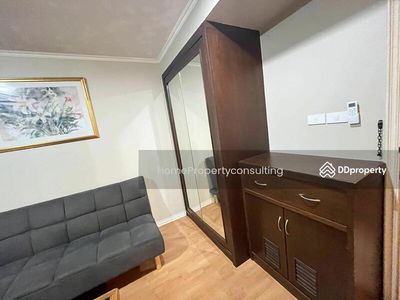 Lumpini Ville Cultural Center, Bangkok, Thailand Lumpini Ville Cultural Center, Bangkok, Thailand