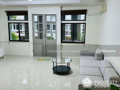 Moo Baan Chicha Castle, Bangkok, Thailand Moo Baan Chicha Castle, Bangkok, Thailand