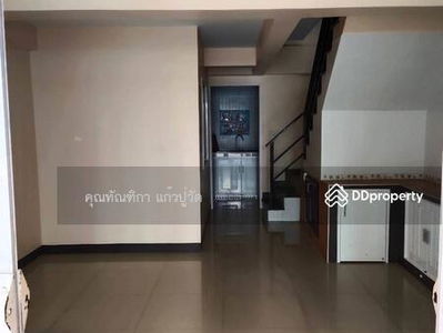 Townhome, 3 floors, 3 bedrooms, 3 bathrooms, 2 air conditioners, no furniture, for rent 19,000 baht, Phahon Yothin Road 32, Senaniwet Village 12.
Near Rotus Department Store, Bangkok, Thailand Townhome, 3 floors, 3 bedrooms, 3 bathrooms, 2 air conditioners, no furniture, for rent 19,000 baht, Phahon Yothin Road 32, Senaniwet Village 12.
Near Rotus Department Store, Bangkok, Thailand